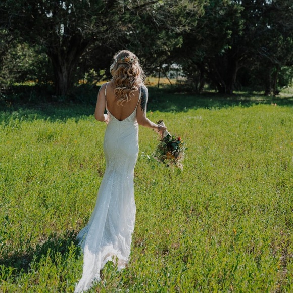 Beautiful boho wedding dress for sale! - Picture 6 of 11